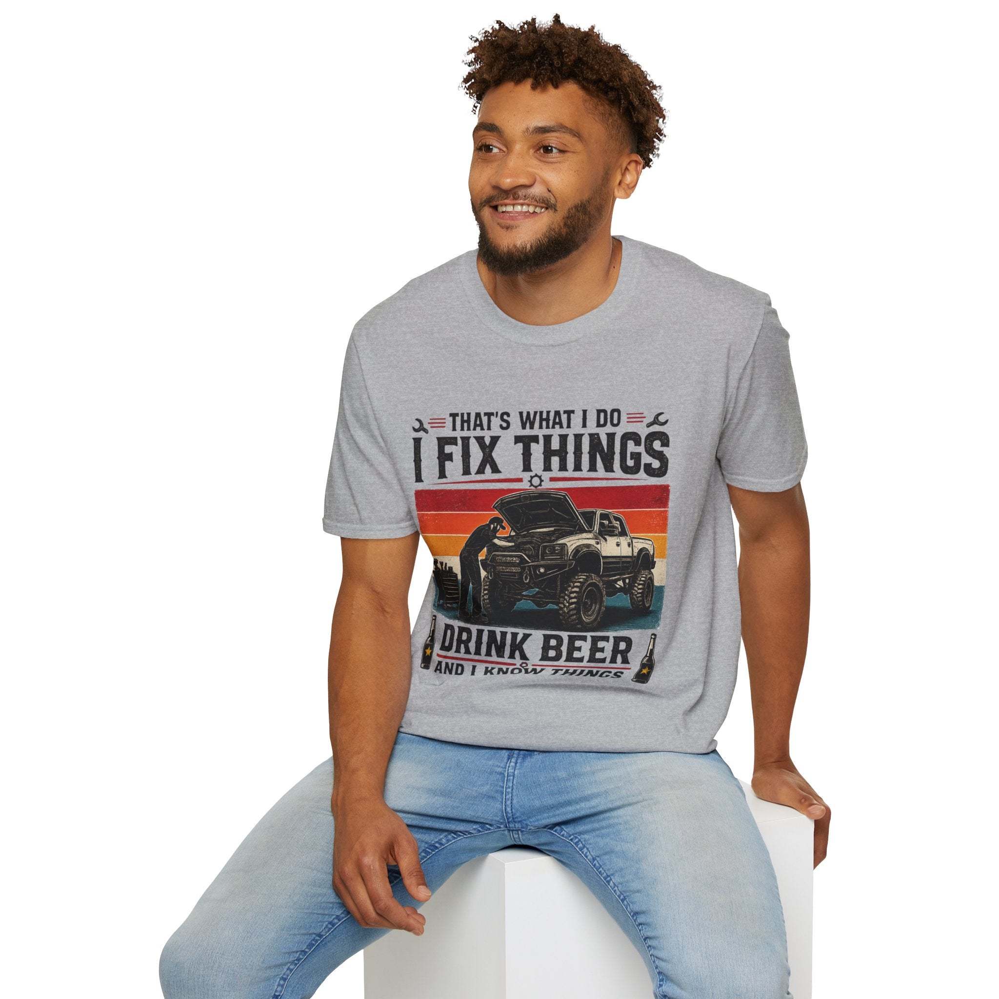 That's What I Do I Fix Things, I Drink Beer and I Know Things MECHANIC T-SHIRT